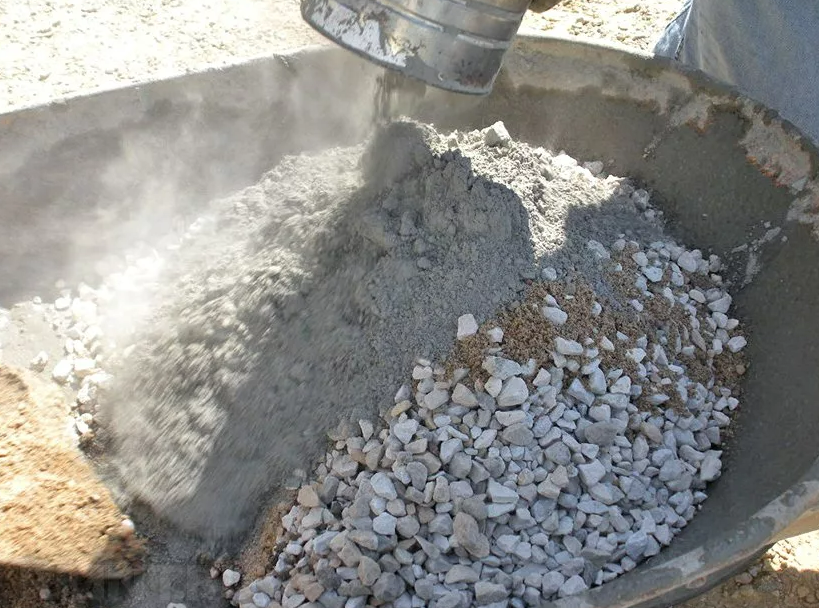 Приготовление бетона для фундамента