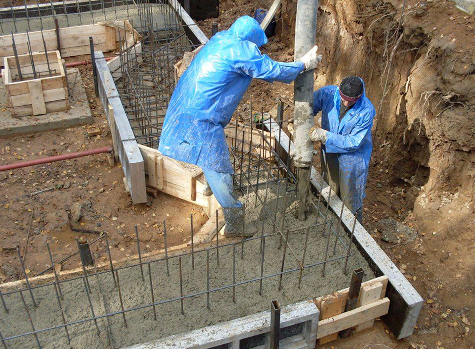 Заливка фундамента